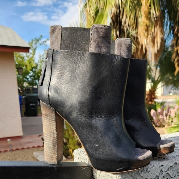 RARE‎ Diesel  Ankle Booties - Picture 8 of 13